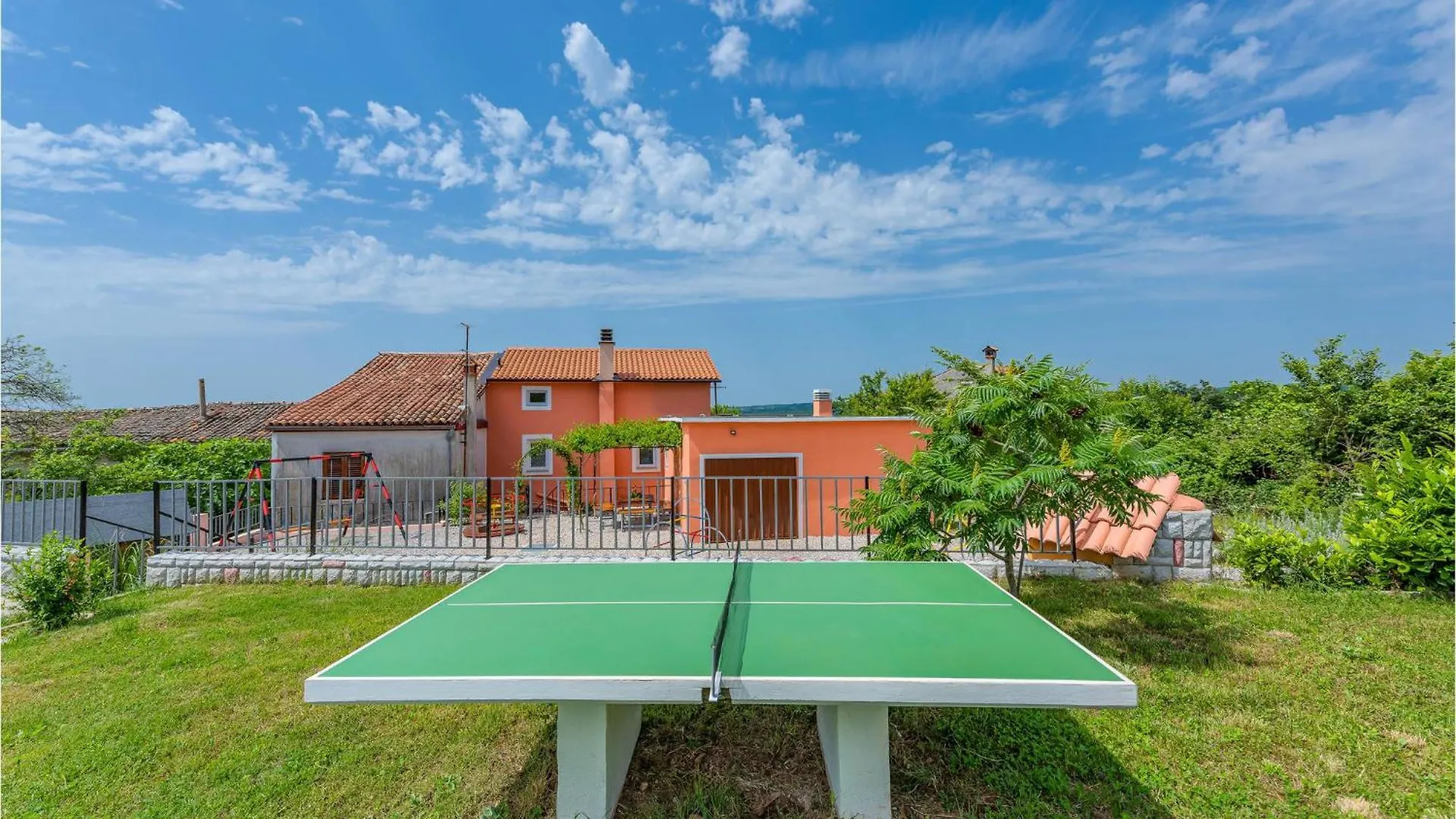 Casa de Férias Stunning Home In Labin With Wifi